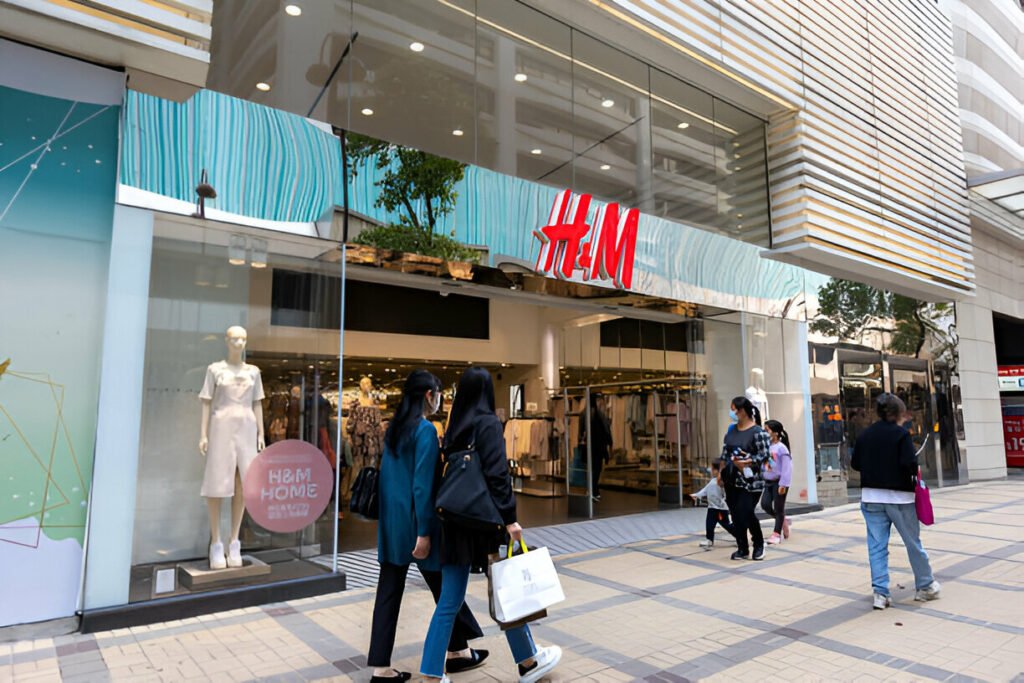 عروض H&M الحصرية استمتع بتجربة تسوق مميزة بأسعار لا تقاوم!