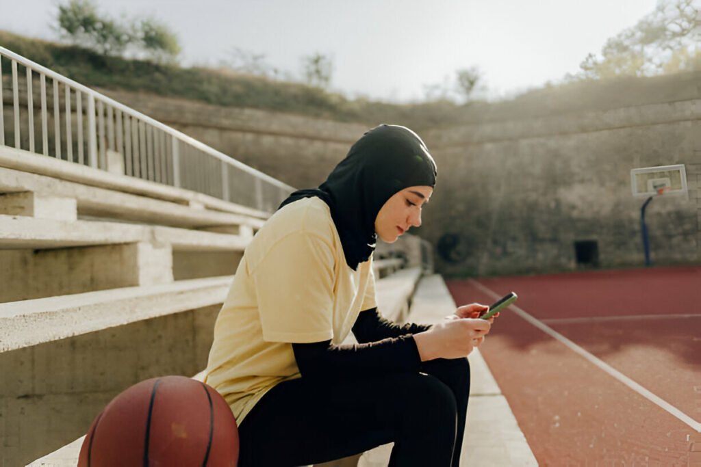 احصلي على لياقة بدنية وأناقة مع أفضل الملابس الرياضية النسائية في السعودية! ملابس رياضية