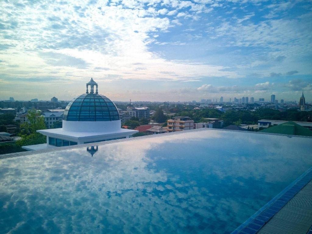 أفضل 10 فنادق فى بانكوك لعام 2024: رفاهية وقرب من المعالم Romance Hotel Sukhumvit 97